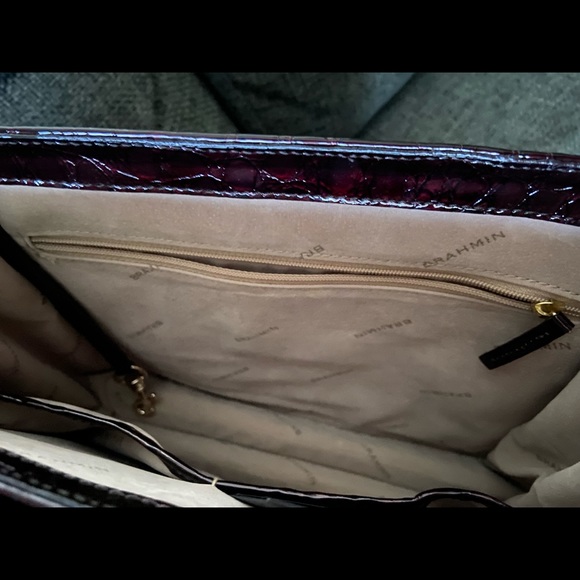 SOLD-NWOT Authentic Brahmin Purse - Picture 10 of 14